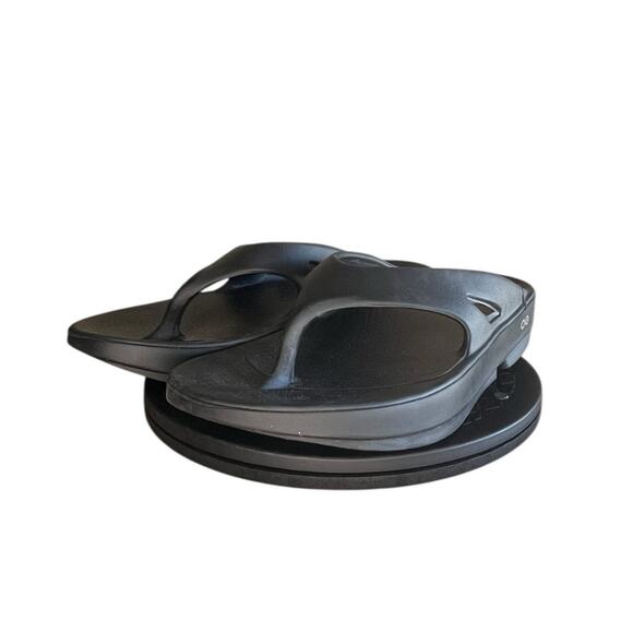 OOFOS OOriginal Recovery Sandals Slip On Size M10 W12 Black - Picture 2 of 6